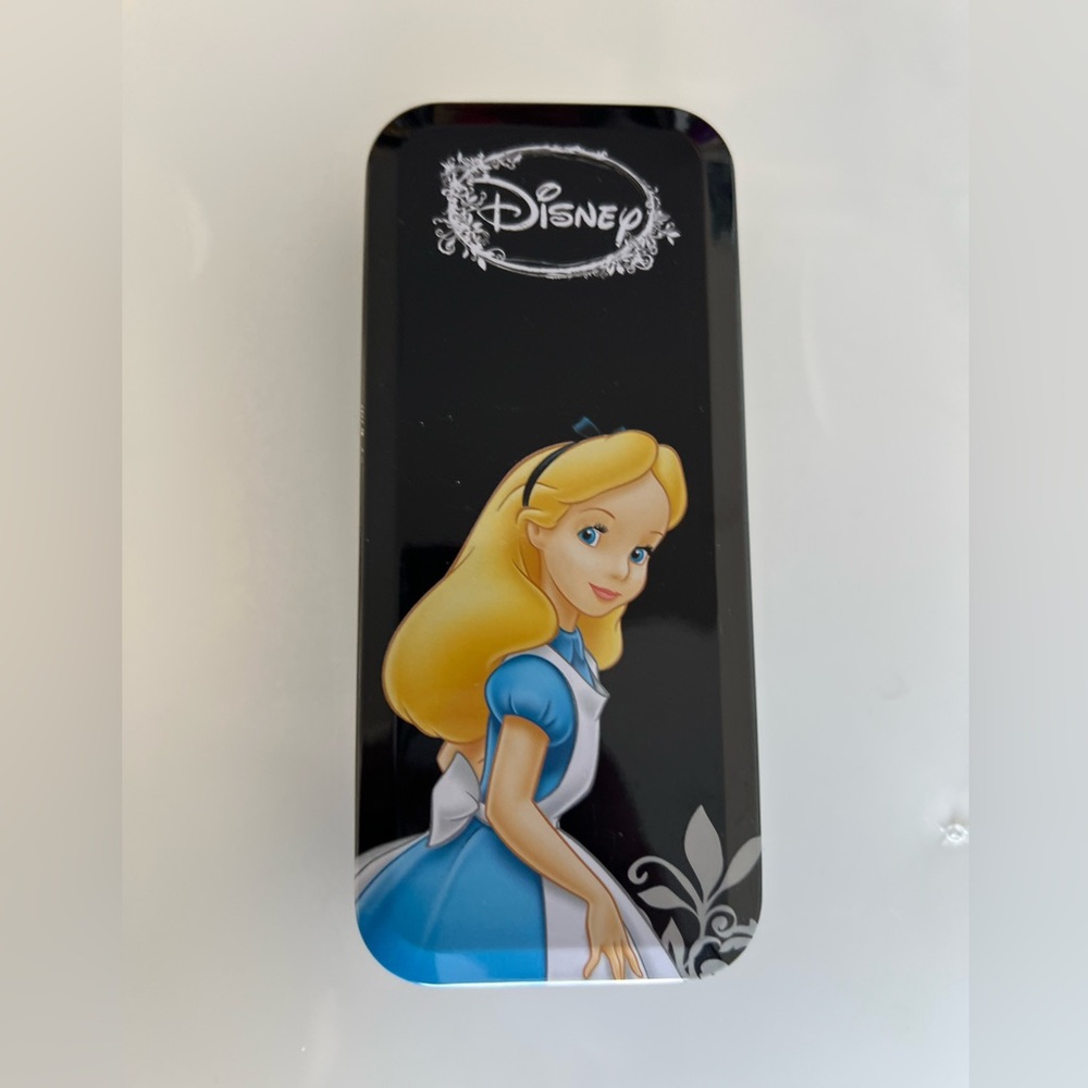 Disney Alice in Wonderland Black and Blue Watch - Picture 3 of 4